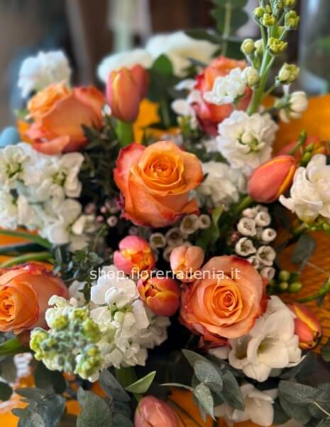 Bouquet misto nei toni dell'arancio